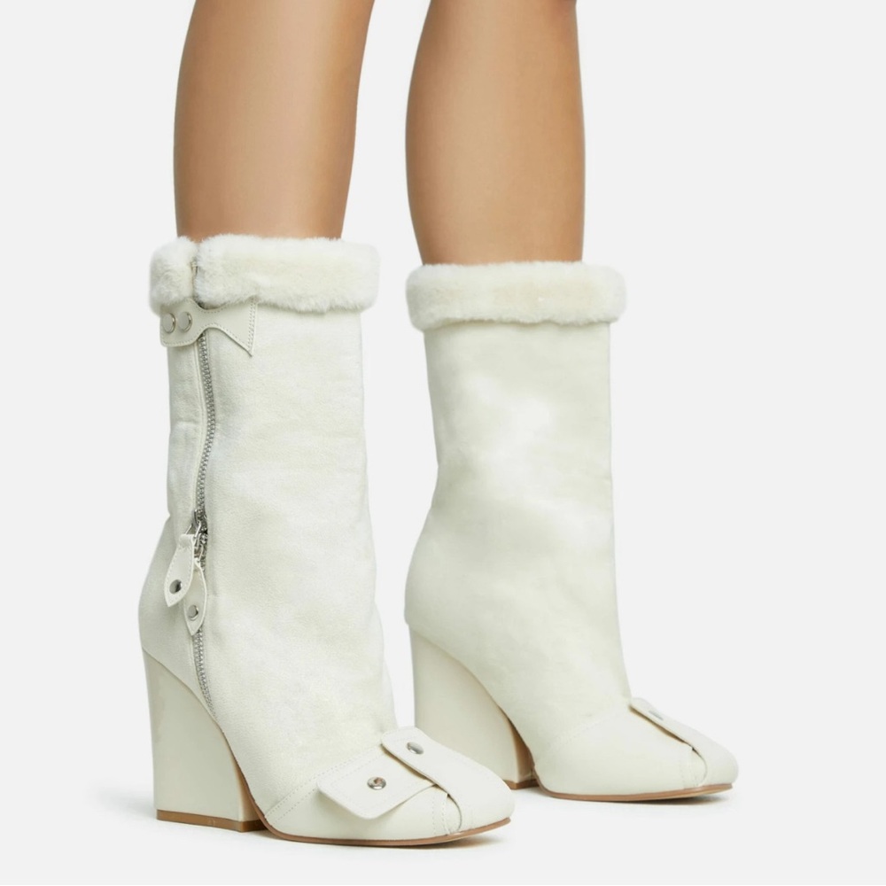 Elegant CREAM FAUX SUEDE Women's Boots